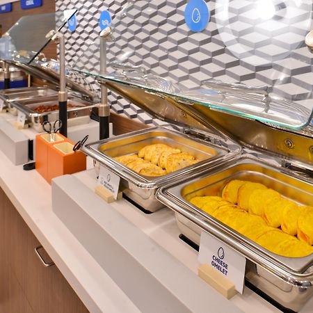 Holiday Inn Express & Suites - Commerce By Ihg Exteriér fotografie