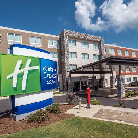 Holiday Inn Express & Suites - Commerce By Ihg Exteriér fotografie