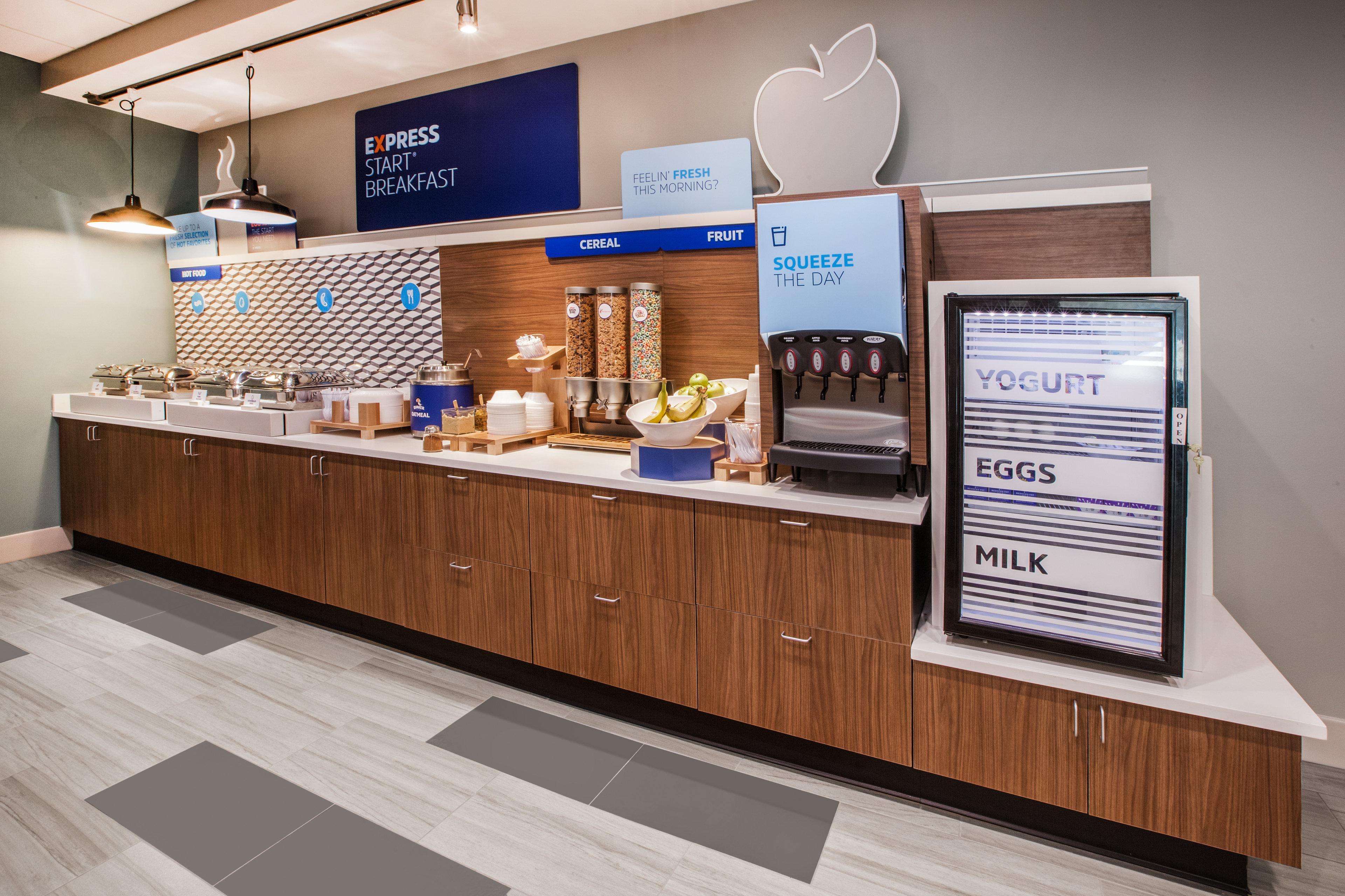 Holiday Inn Express & Suites - Commerce By Ihg Exteriér fotografie