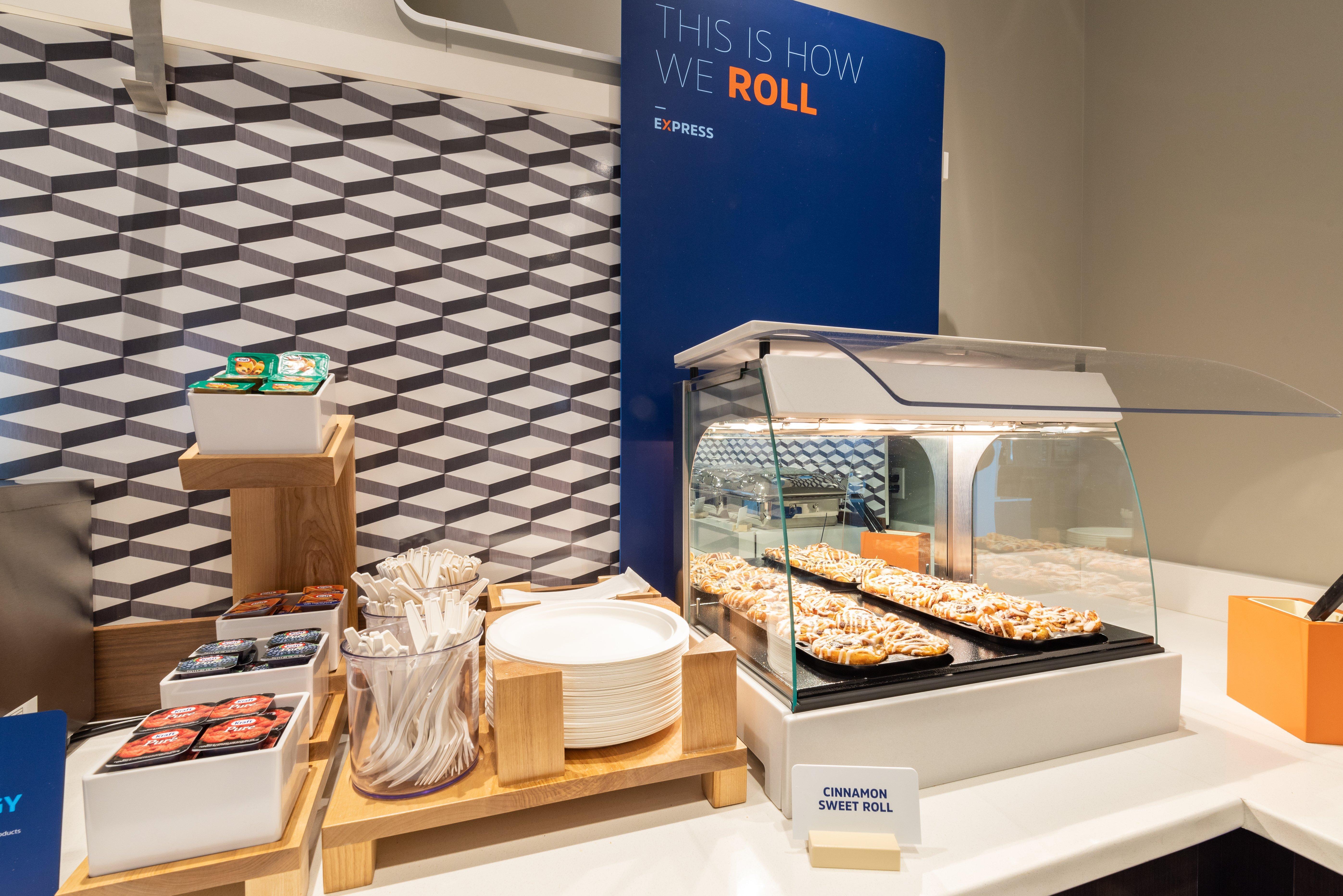 Holiday Inn Express & Suites - Commerce By Ihg Exteriér fotografie